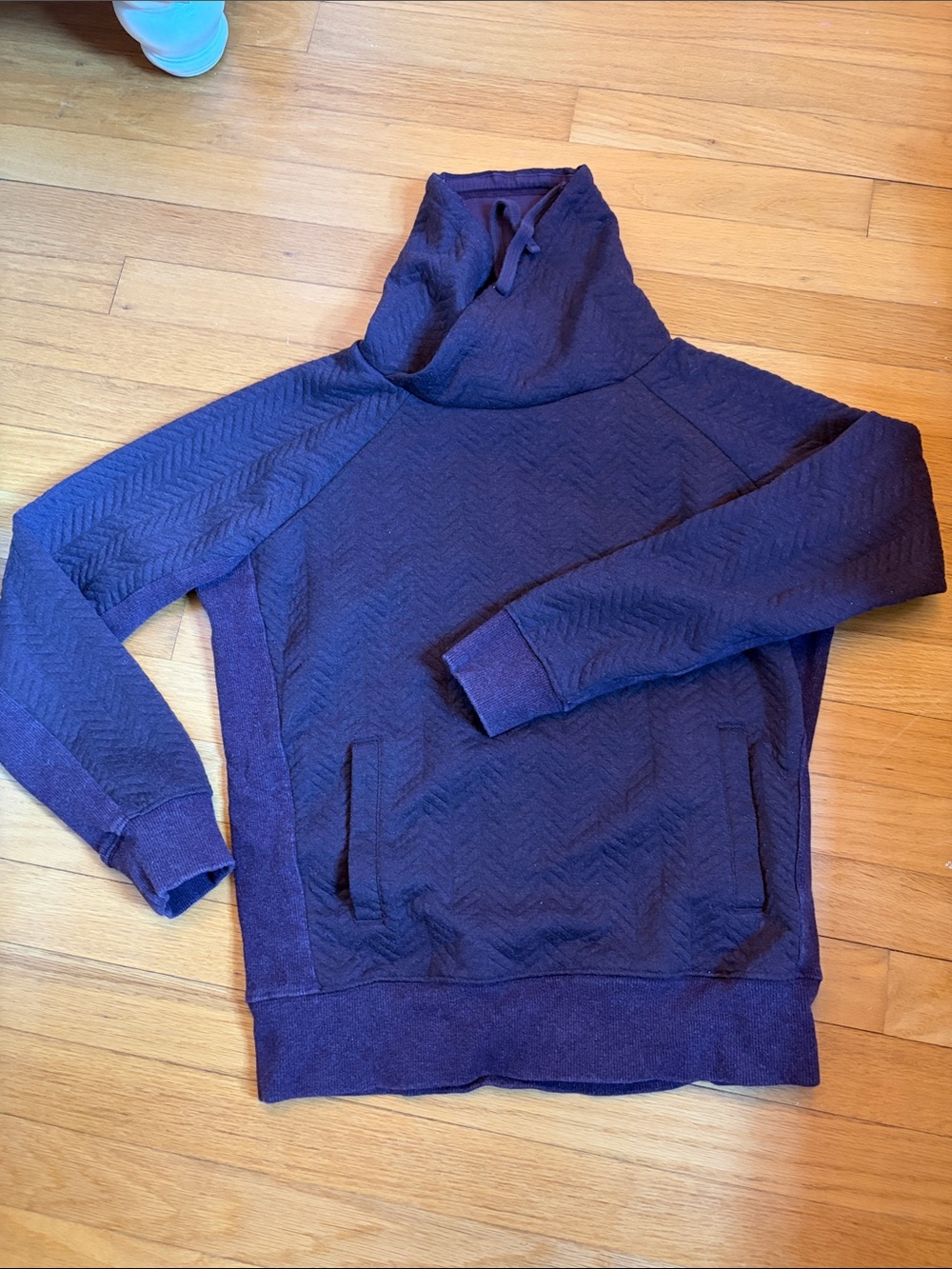 Prana Women’s Dark purple/maroon Turtleneck Pullover Sweatshirt
